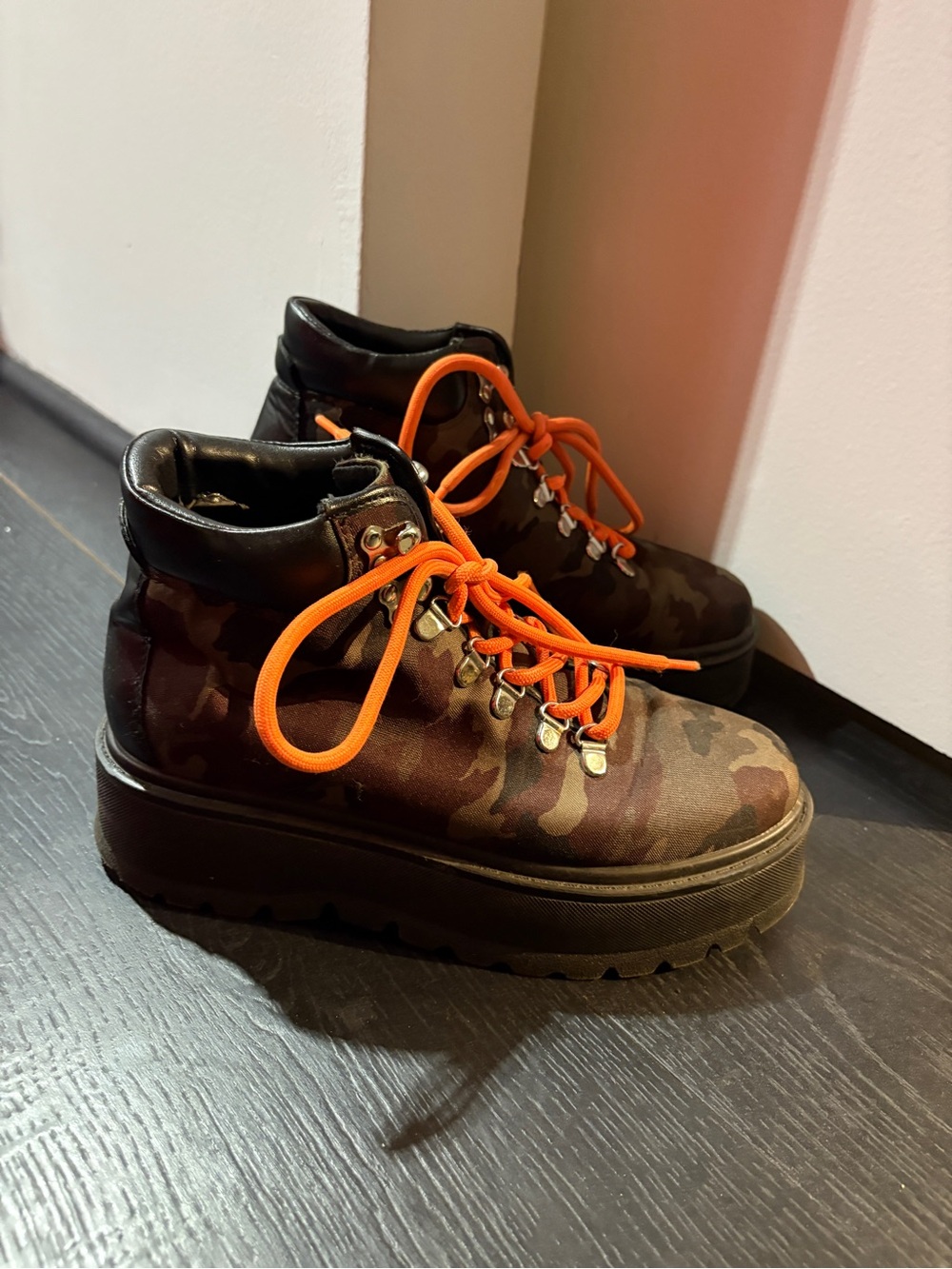 Steve Madden Camouflage Platform Boots with Orange Laces
